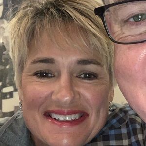 Meet your Posher, Pam